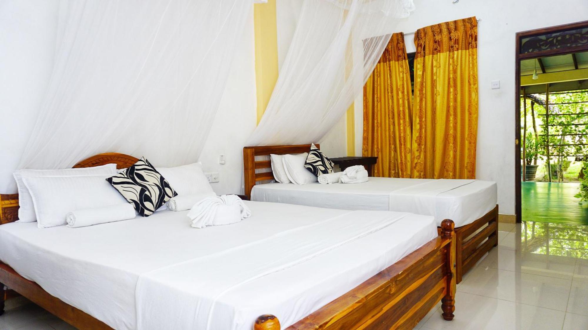 Sigiri Dilu Villa Sigiriya Quarto foto